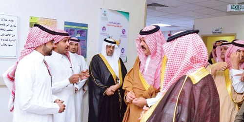  أمير حائل خلال زيارته لمحافظة بقعاء وتدشينه لعدد من المشروعات