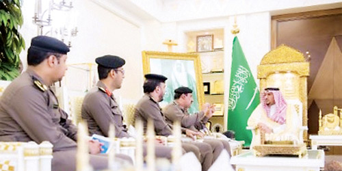  أمير منطقة القصيم خلال الاستقبال