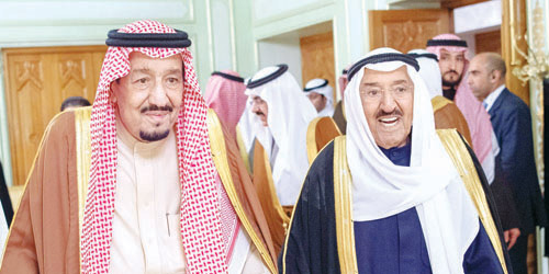  خادم الحرمين لدى استقباله أمير الكويت
