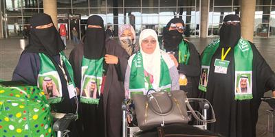 سعوديات يصحبن صديقتهن لزيارة أطفالها المرضى في الأردن 
