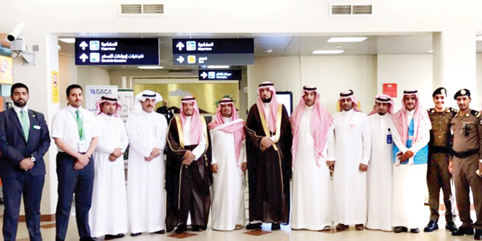  جماعية للمحافظ مع عدد من قيادات المطار