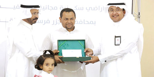 «سكني» يُسلم 2000 أرض مجانية للمواطنين خلال شهر مارس 