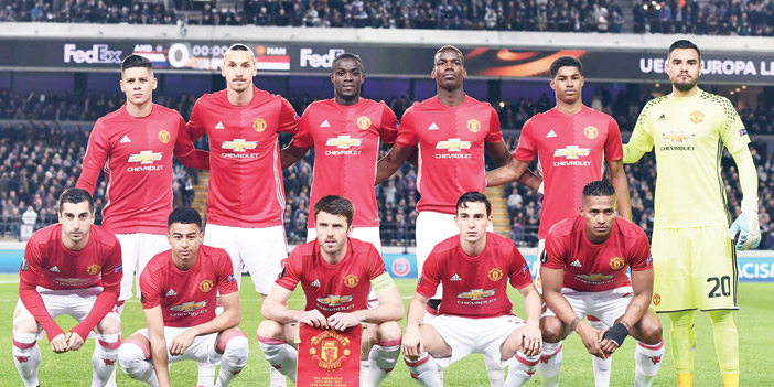 في المرحلة الرابعة والثلاثين من الدوري الإنجليزي 