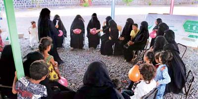 جلسات إرشادية لأمهات الأيتام في محافظات يمنية 