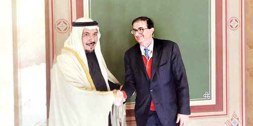 الأمير منصور بن ناصر ناقش مع مساعد وزير الخارجية السويسري الموضوعات المشتركة 