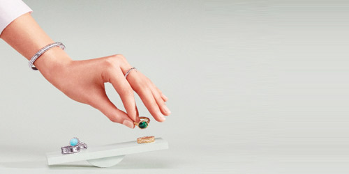  قطع مجوهرات أنيقة بألوان جذابة