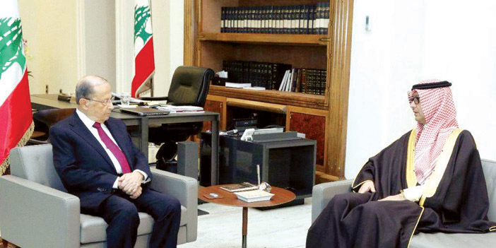   الرئيس اللبناني خلال استقباله سفير المملكة