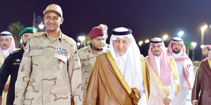  الأمير خالد الفيصل مستقبلا نائب رئيس المجلس الانتقالي السوداني
