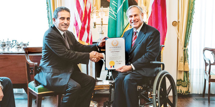  ابوت خلال استقباله العنقري