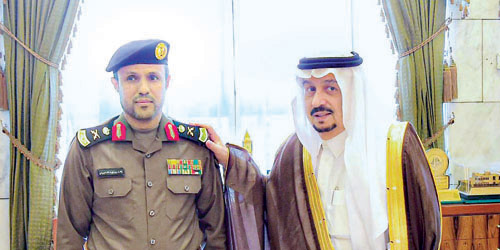 أمير منطقة الرياض يقلِّد المهيني رتبة لواء 