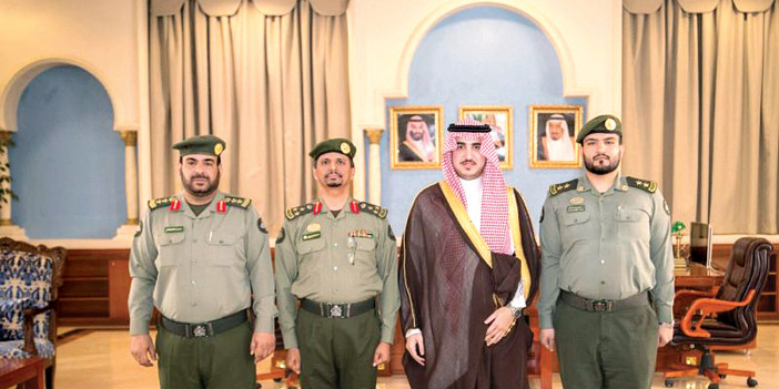  أمير منطقة الجوف خلال استقباله العميد الحزيم