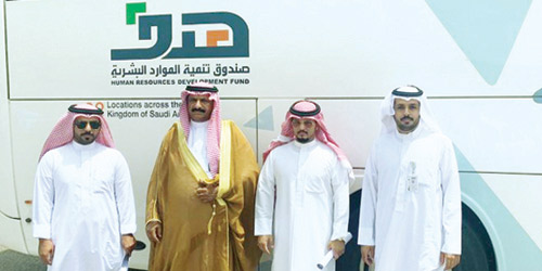  محافظ ثار أثناء التدشين