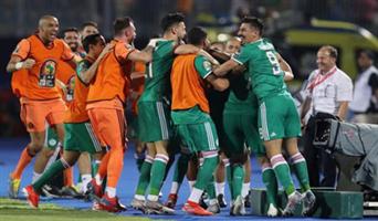 الجزائر تتفوق على السنغال وتعبر إلى ثمن النهائي 