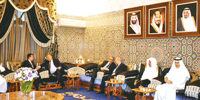  جانب من مأدبة العشاء