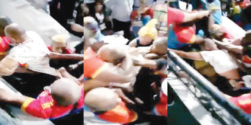  من اعتداء جماهير الكونغو على رئيس اتحاد الكرة