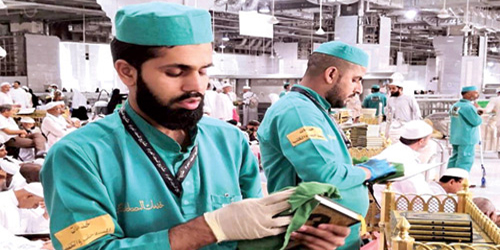  من أعمال الصيانة والتنظيف داخل الحرم