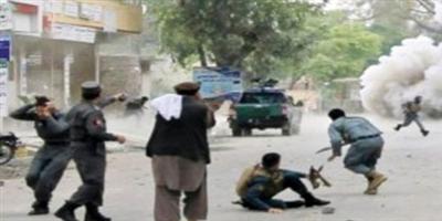 مصرع وإصابة 45 شخصًا إثر هجوم انتحاري في أفغانستان 