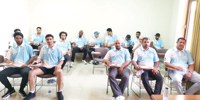  المشاركون بالدورة