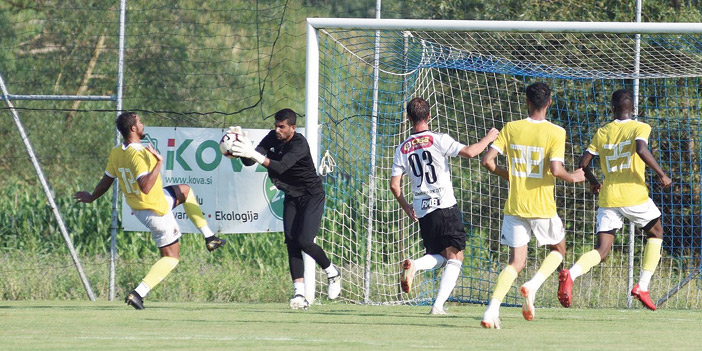  من تجربة الفرسان أمام جامعة كلوج