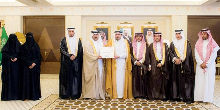  سموه يتسلَّم تقرير مسابقة المهارات الوطنية للبنين والبنات بالقصيم