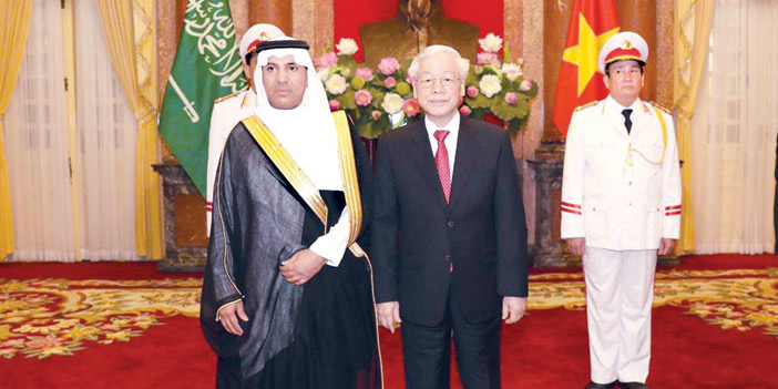 سفير خادم الحرمين لدى فيتنام يقدم أوراق اعتماده 