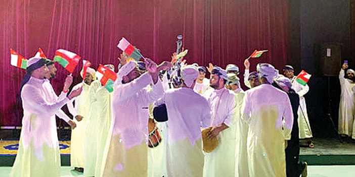 فنون عمان تجذب زوار موسم الطائف 