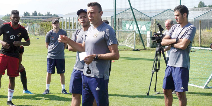  الكرواتي ماريو وطاقمه المساعد يصلون اليوم