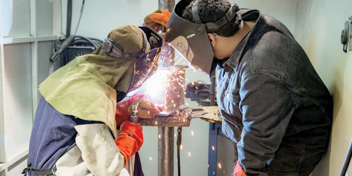  الطلاب المشاركون في المسابقة