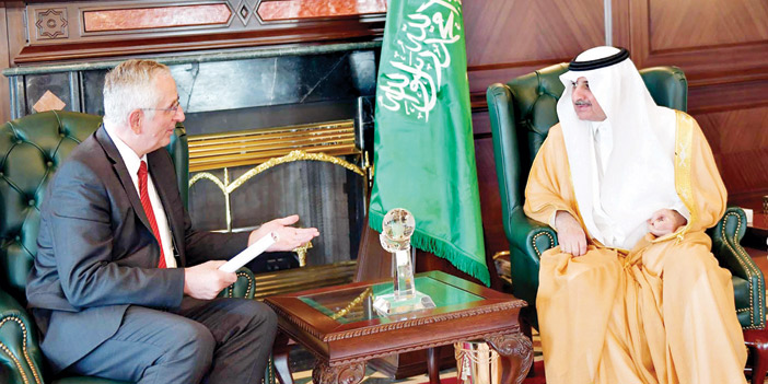 أمير منطقة تبوك يستقبل سفير الدنمارك لدى المملكة 