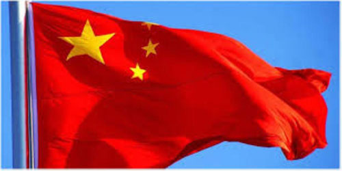 بكين تؤكد أنها تدعم «بحزم» رئيسة سلطات هونغ كونغ 