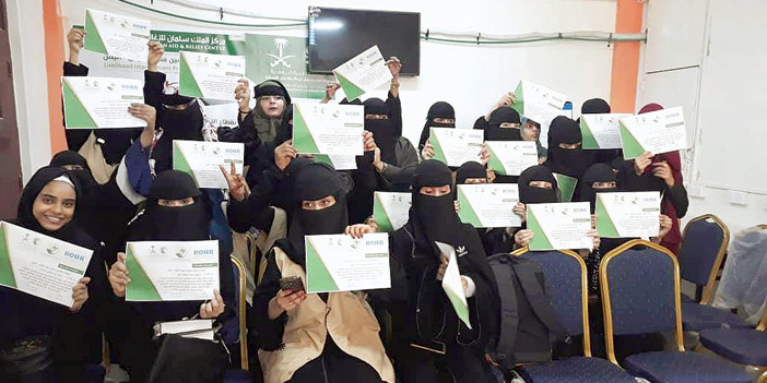 65 معيلة يستفدن من مشروع تحسين سبل العيش في عدن 