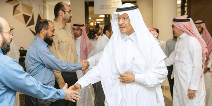 لا تأثير على إمدادات الكهرباء والمياه من الوقود والسوق المحلية من المحروقات 