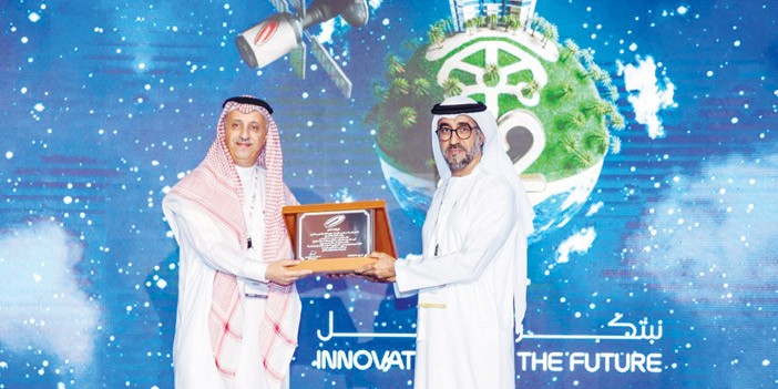  جانب من تكريم د المتحمي