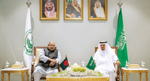 نائب وزير الداخلية بحث مع مسؤول بنجلاديشي الموضوعات المشتركة 