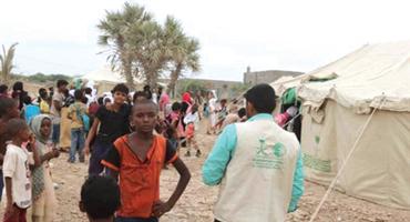 تمكين 220 طالباً يمنياً من معاودة الدراسة 