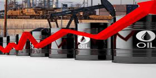 النفط يحقق أكبر مكسب أسبوعي خلال شهر 