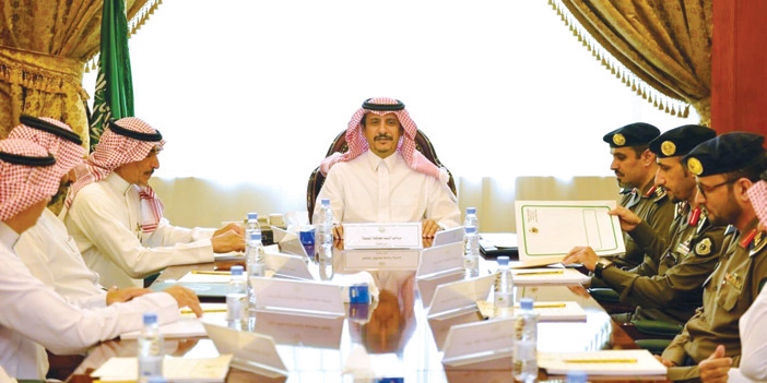    سمو محافظ المجمعة يرأس الاجتماع