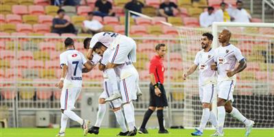 حزم الصمود يلحق الاتحاد بالنصر 