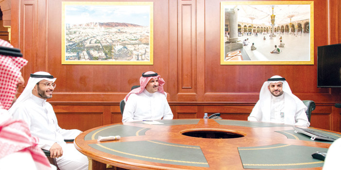  سموه خلال اللقاء