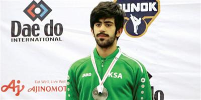 الزعبي ينتزع فضية الكاراتيه في بطولة العالم الـ(11) بتشيلي 