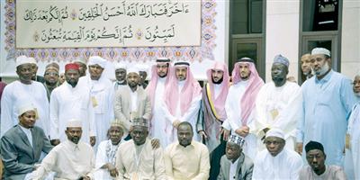 قضاة إفريقيا يزورون مجمع طباعة المصحف الشريف 