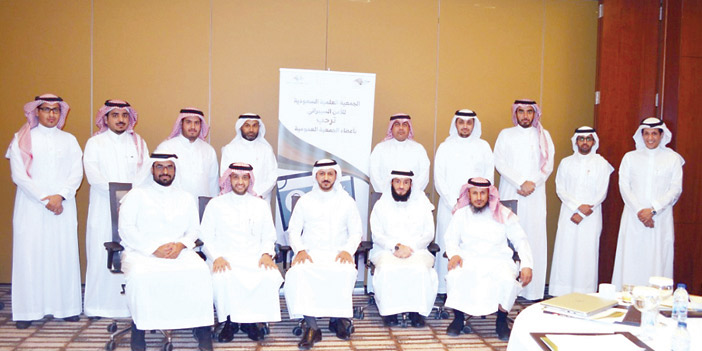  مجلس الإدارة بعد ترشيحه