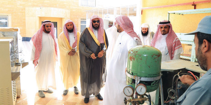  من جولة مدير عام الشؤون الإسلامية بالقصيم