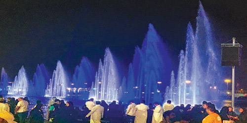 فاتنة الـ«بوليفارد» تحتفل بانتصار الهلال 