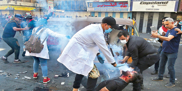 لا يزال المتظاهرون العراقيون يواجهون النظام الذي يستخدم العنف تجاههم