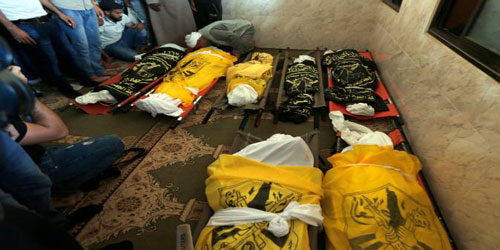 الاحتلال الإسرائيلي يرتكب مجزرة في مدينة دير البلح 