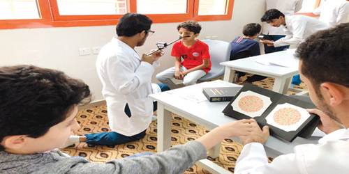  من قافلة جامعة القصيم بمدارس عيون الجواء