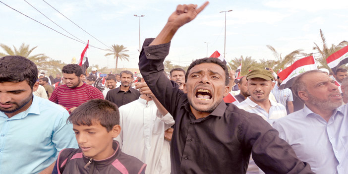  العراقيون يصعدون وتيرة الاحتجاجات ضد حكومتهم