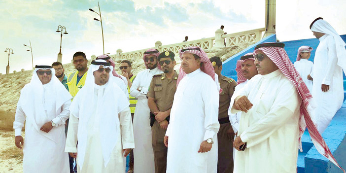  محافظ الخفجي ورئيس البلدية