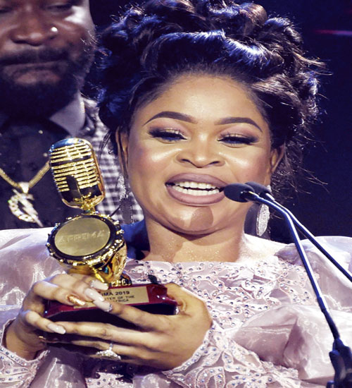 كانفي آدمز تتحدث عن جائزة أفضل أغنية في إفريقيا عام 2019 